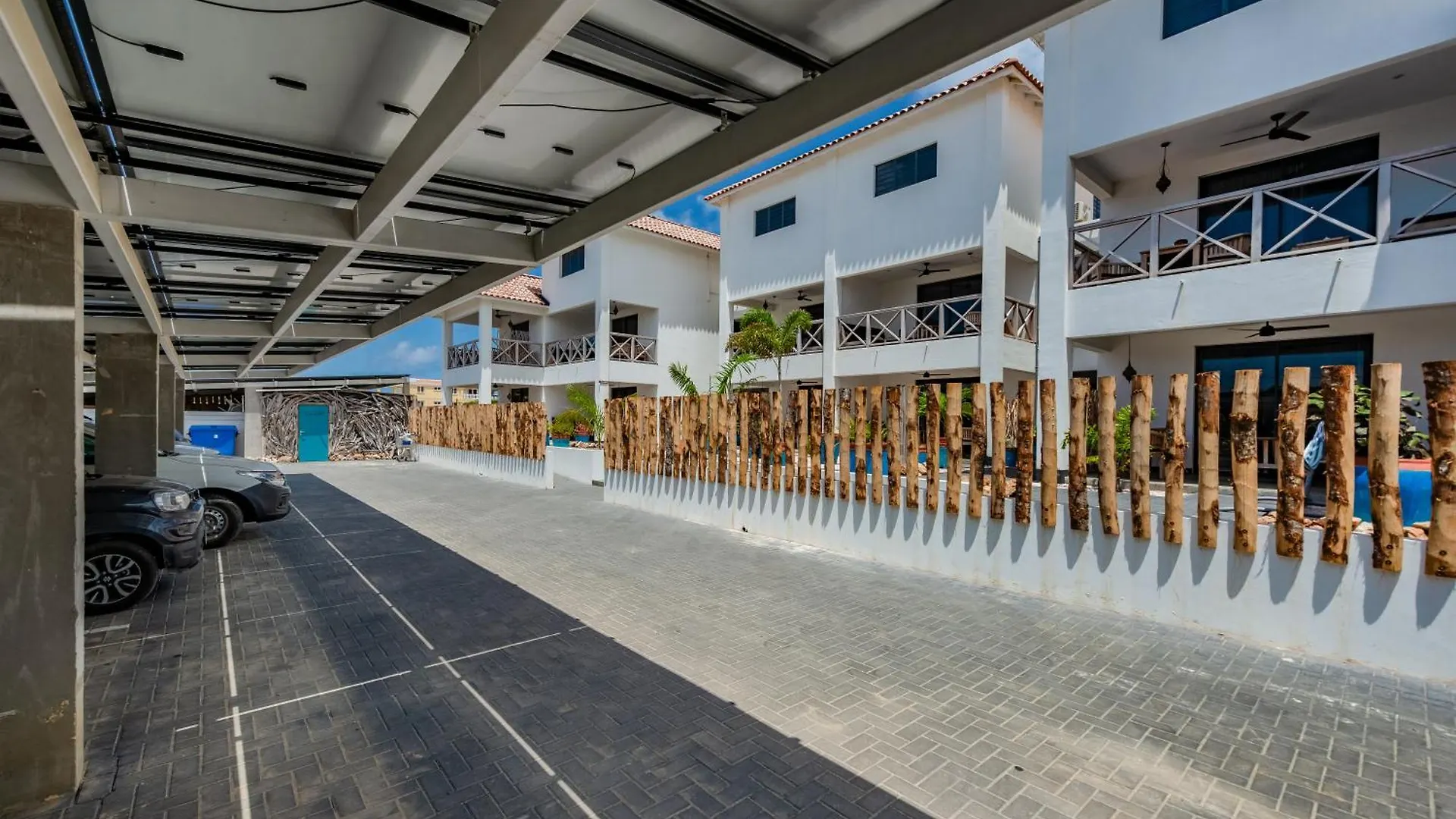 Bloozz Resort Bonaire Kralendijk  Bonaire, Saint Eustatius and Saba