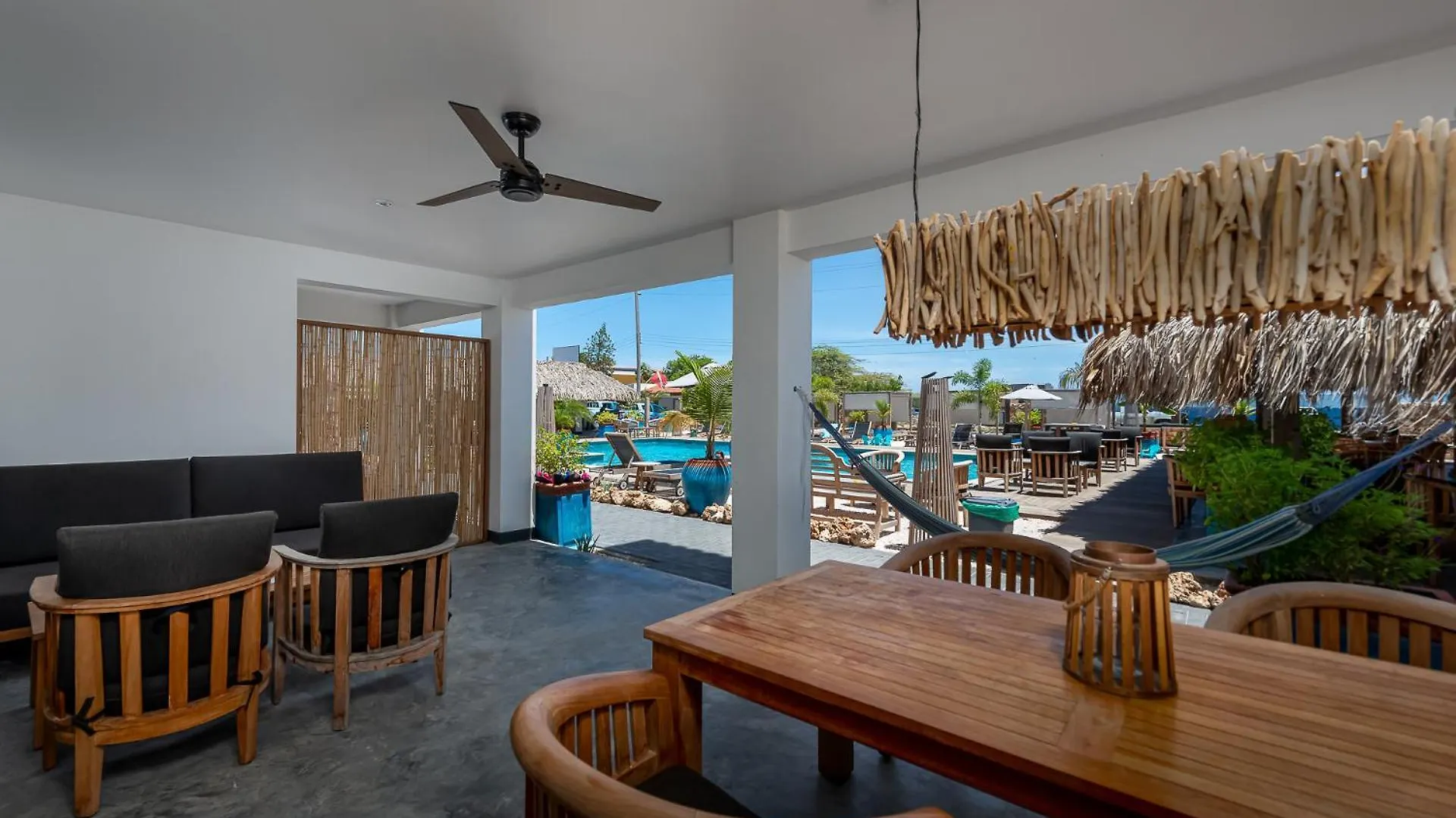 كراليندايك Bloozz Resort Bonaire بونير وسينت أوستاتيوس وسابا