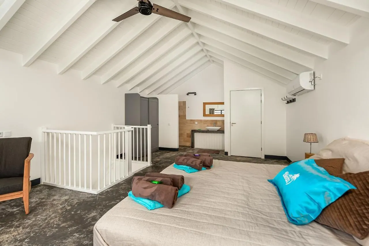 Bloozz Resort Bonaire Playa 0*,  Bonaire, Sint Eustatius en Saba